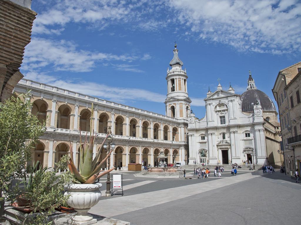 Pensione Piemonte Loreto Exteriör bild
